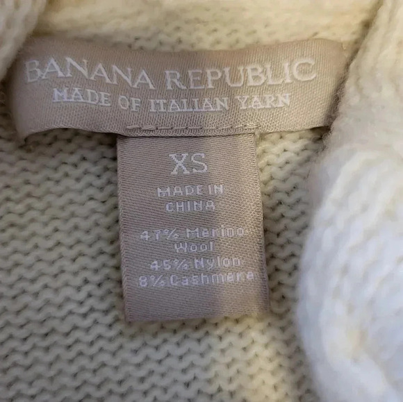 Banana Republic Cowl Neck Merino/ Cashmere Blend Cream Knit Sweater(XS) - Picture 5 of 6